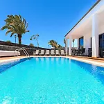 Beautiful In With Pool *
