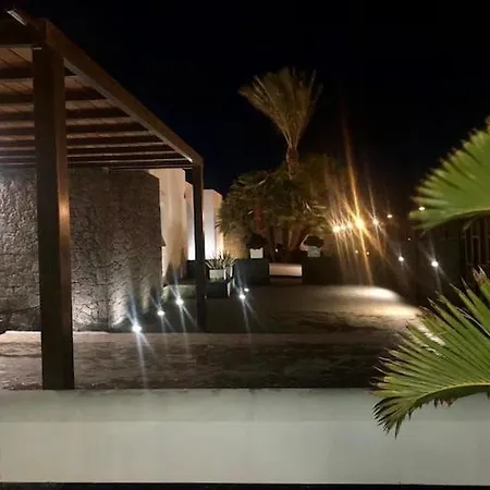 Beautiful In With Pool Playa Blanca (Lanzarote)
