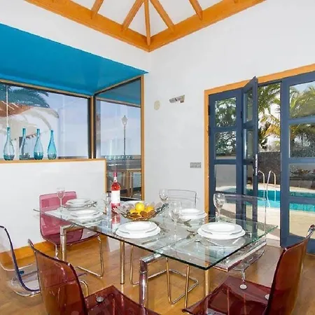 Semesterbostad Beautiful In With Pool Playa Blanca (Lanzarote)