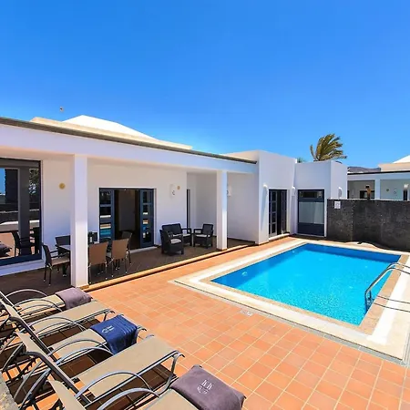 Semesterbostad Beautiful In With Pool *