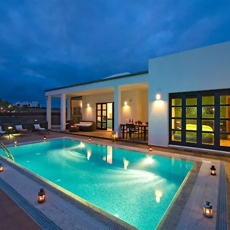Beautiful In With Pool Semesterbostad *